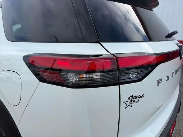 2024 Nissan Pathfinder SV 4WD