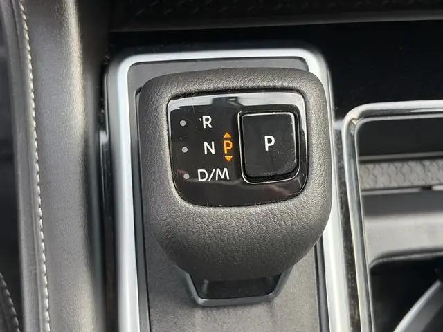2024 Nissan Pathfinder SV 4WD
