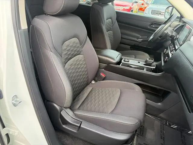 2024 Nissan Pathfinder SV 4WD