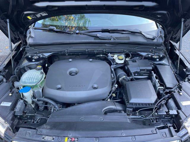 2021 Volvo XC40 T5 Inscription