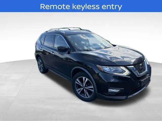 2019 Nissan Rogue SV for sale in Waukesha, WI