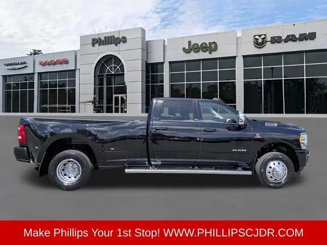 2024 Ram 3500 Laramie Crew Cab 4x4 8 Box