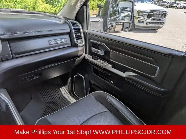 2024 Ram 3500 Laramie Crew Cab 4x4 8 Box