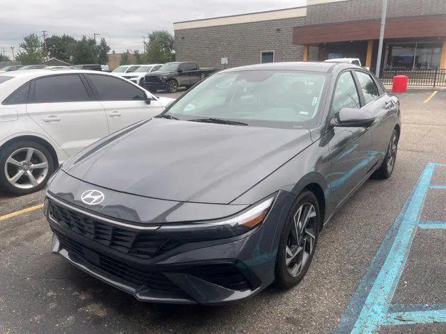 2024 Hyundai Elantra Limited for sale in Plymouth, MI
