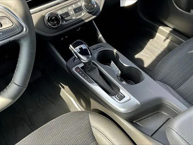 2026 Buick NV Preferred FWD