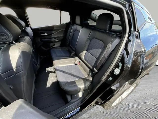 2026 Buick NV Preferred FWD
