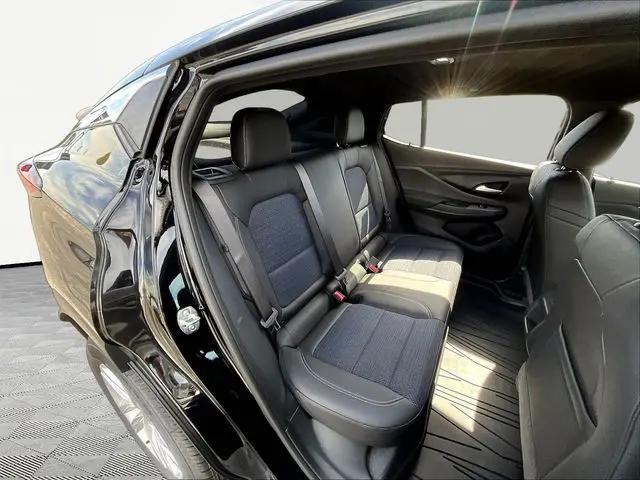 2026 Buick NV Preferred FWD