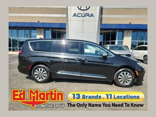 2023 Chrysler Pacifica Hybrid Limited for sale in Indianapolis, IN