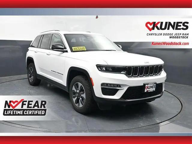 2024 Jeep Grand Cherokee Base for sale in Woodstock, IL