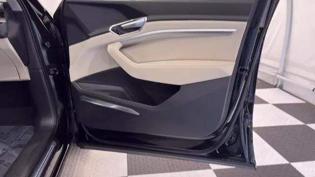2024 Audi e-tron Premium Plus quattro