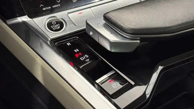 2024 Audi e-tron Premium Plus quattro