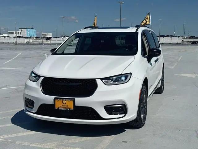 2024 Chrysler Pacifica Touring L AWD