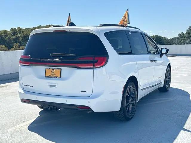 2024 Chrysler Pacifica Touring L AWD