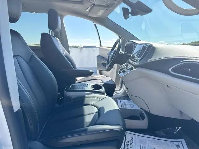 2024 Chrysler Pacifica Touring L AWD