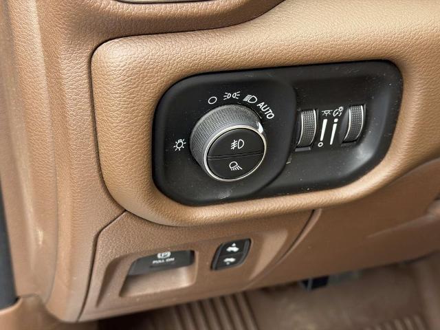 2020 Ram 1500 Laramie Crew Cab 4x4 57 Box