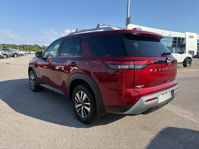 2024 Nissan Pathfinder SL FWD