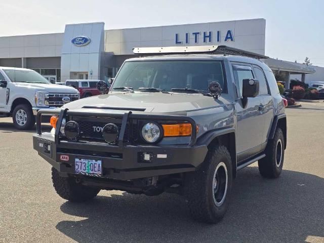 2013 Toyota FJ Cruiser Base for sale in Roseburg, OR