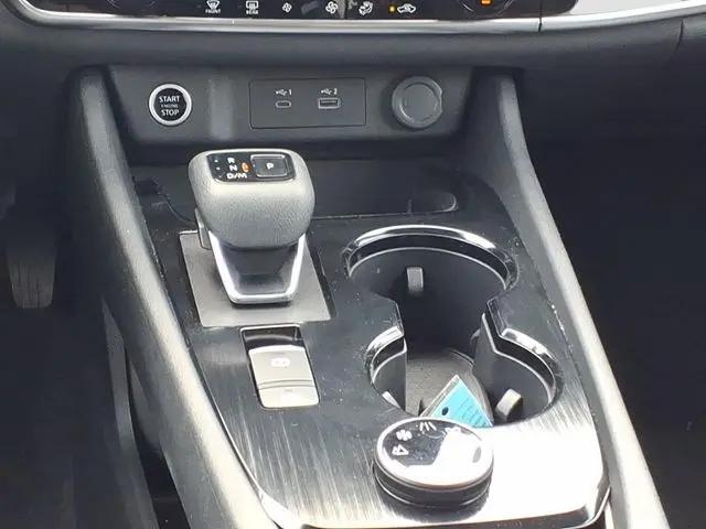 2022 Nissan Rogue SV Intelligent AWD