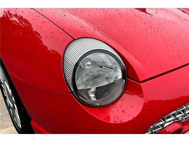 2005 Ford Thunderbird Base
