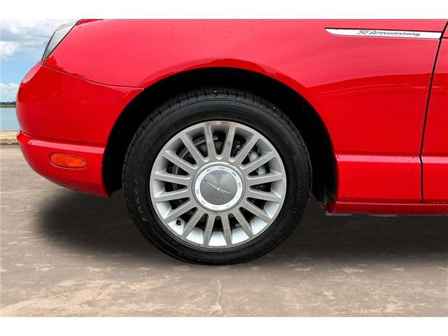 2005 Ford Thunderbird Base
