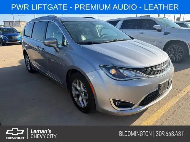 2018 Chrysler Pacifica Touring L Plus for sale in Bloomington, IL