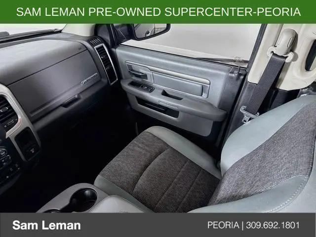 2017 Ram 1500 Big Horn Crew Cab 4x4 57 Box