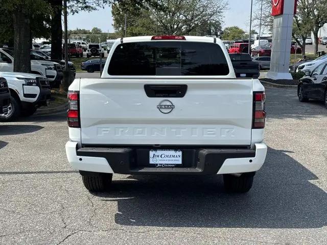 2027 Nissan Frontier SV