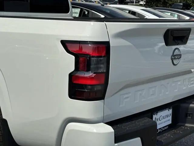 2027 Nissan Frontier SV