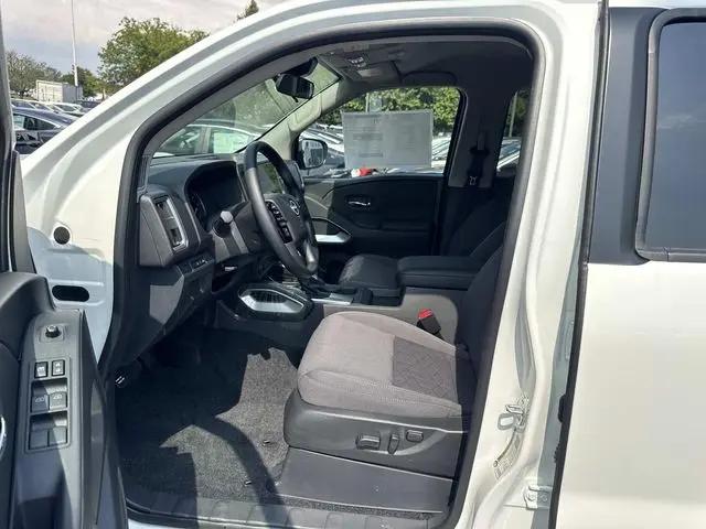 2027 Nissan Frontier SV