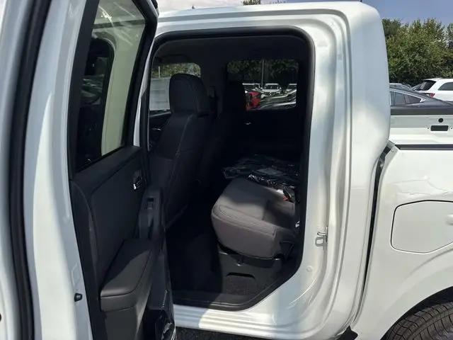 2027 Nissan Frontier SV