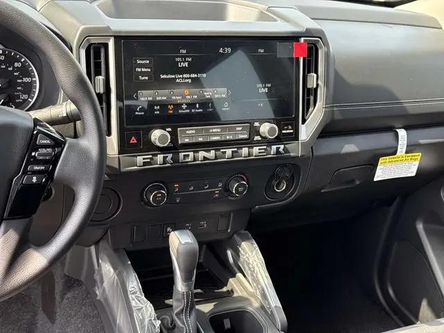 2027 Nissan Frontier SV