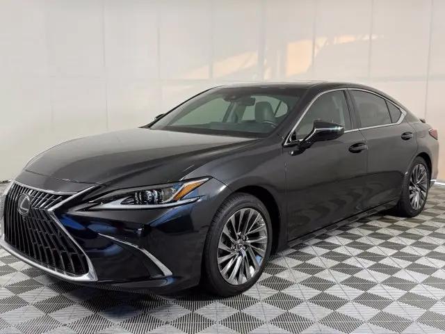 2025 Lexus ES 300h Luxury