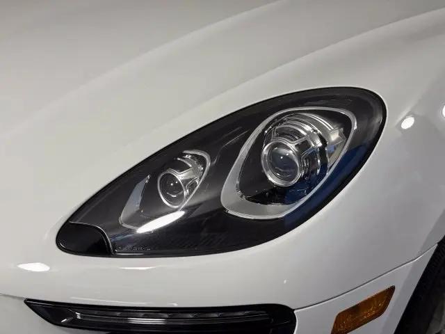 2018 Porsche Macan Macan