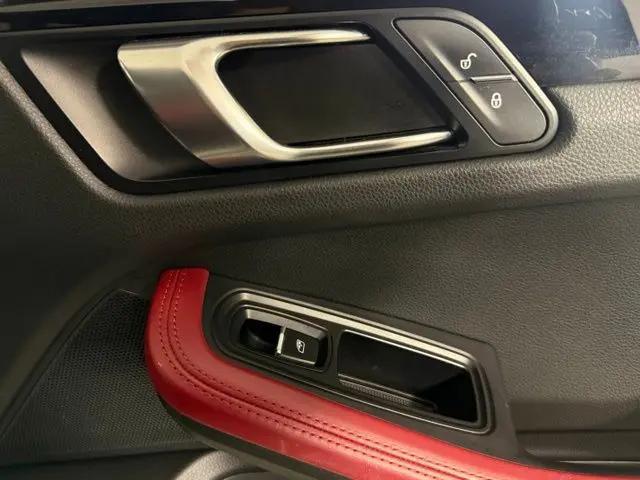 2018 Porsche Macan Macan