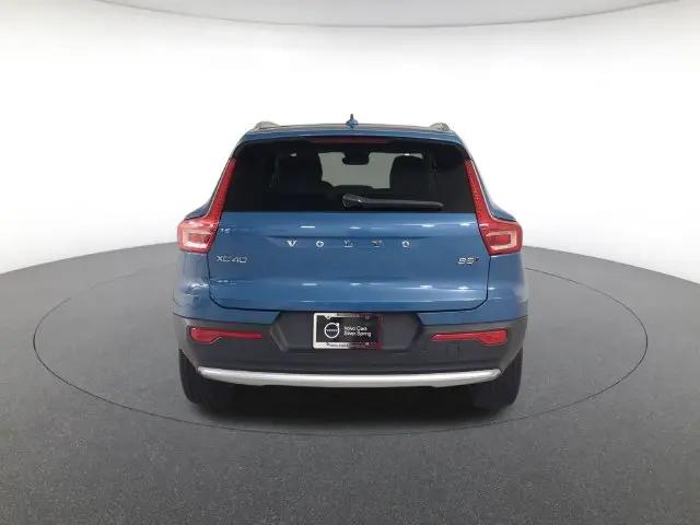 2024 Volvo XC40 B5 Plus Bright Theme
