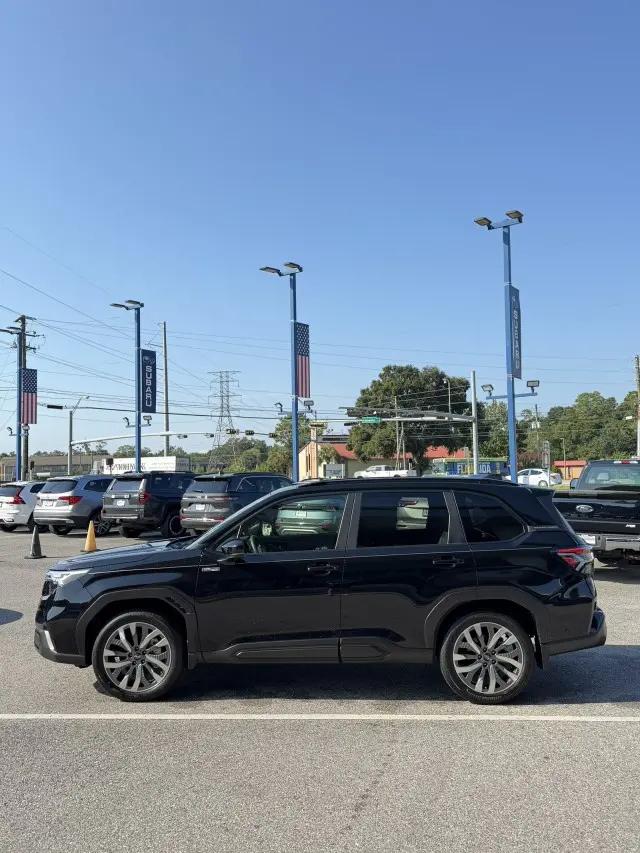 2025 Subaru Forester Touring Hybrid