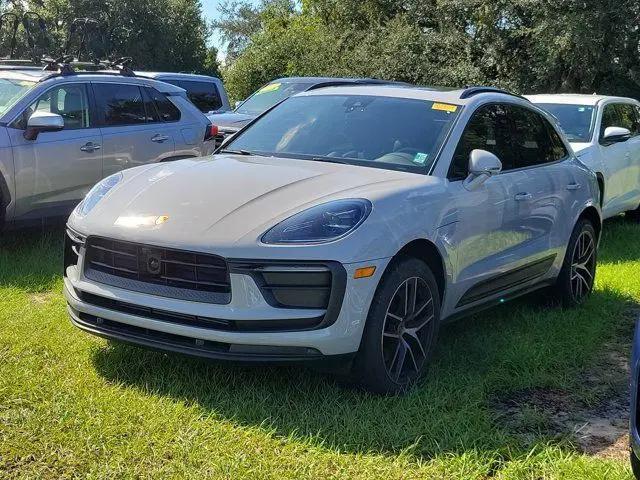 2022 Porsche Macan Macan