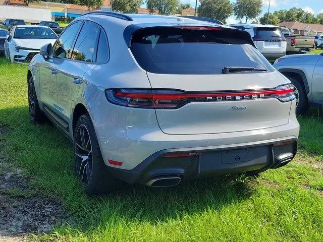 2022 Porsche Macan Macan