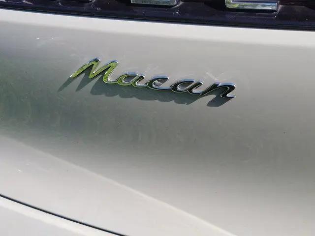 2022 Porsche Macan Macan