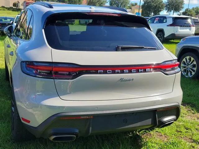 2022 Porsche Macan Macan