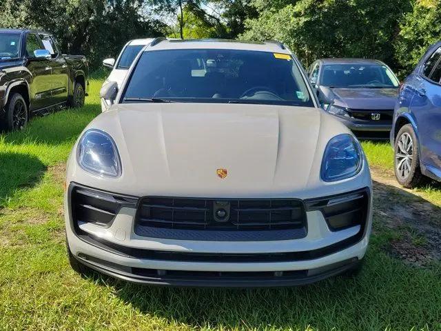 2022 Porsche Macan Macan