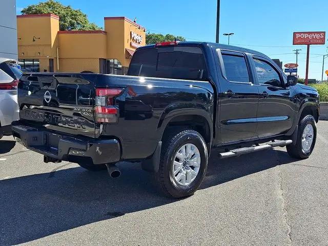 2024 Nissan Frontier Crew Cab SV 4x4