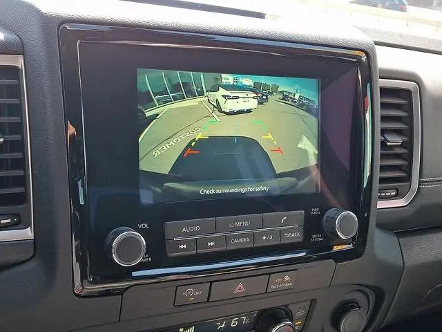 2024 Nissan Frontier Crew Cab SV 4x4