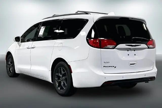 2019 Chrysler Pacifica Touring L Plus