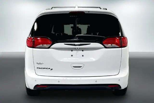 2019 Chrysler Pacifica Touring L Plus