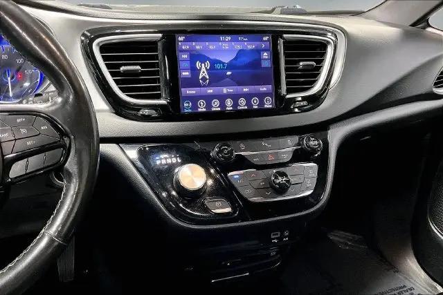 2019 Chrysler Pacifica Touring L Plus