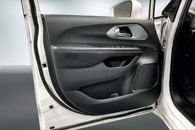 2019 Chrysler Pacifica Touring L Plus