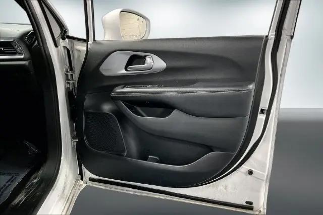 2019 Chrysler Pacifica Touring L Plus