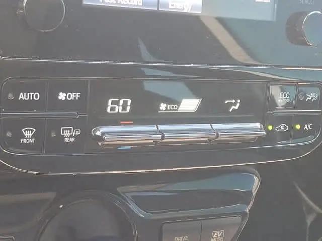 2019 Toyota Prius LE