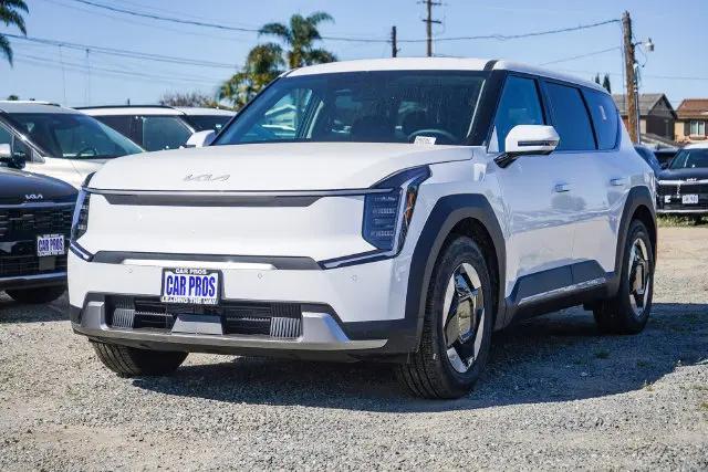 2026 Kia EV9 Light Long Range